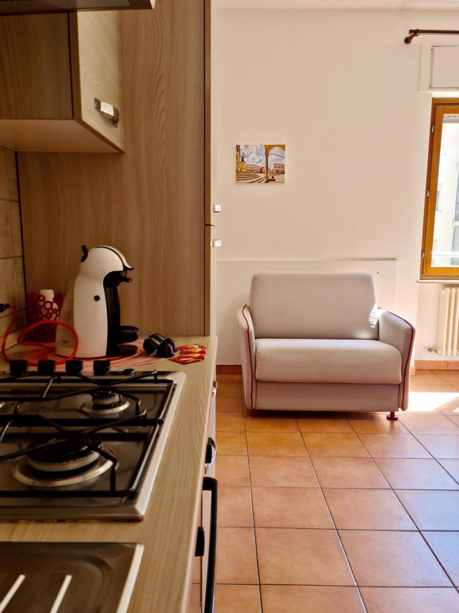 Ampio E Luminoso Monolocale Apartment Perugia Luaran gambar