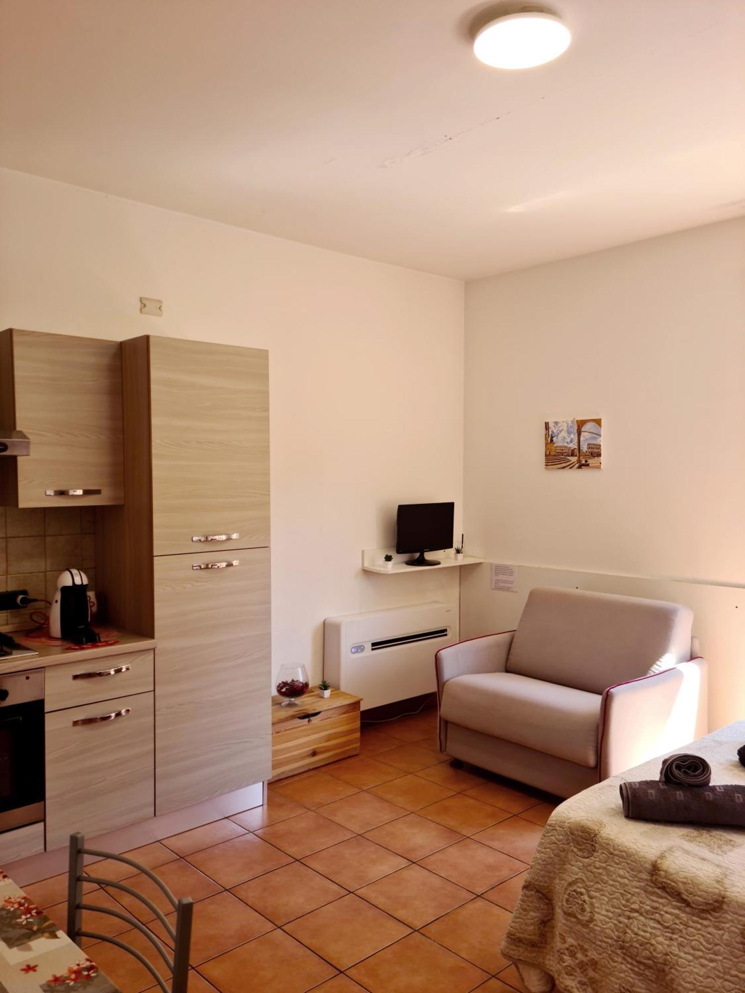 Ampio E Luminoso Monolocale Apartment Perugia Luaran gambar