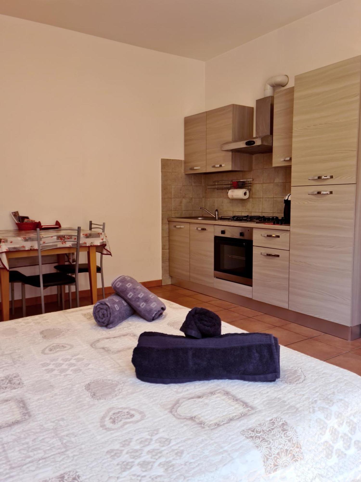 Ampio E Luminoso Monolocale Apartment Perugia Luaran gambar